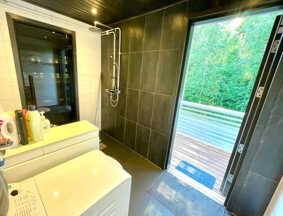 הפרנדה Cozy Renovated House With A Lot Of Parking Space. מראה חיצוני תמונה